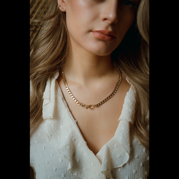 Journey Necklace Gold - Picture 8 of 9